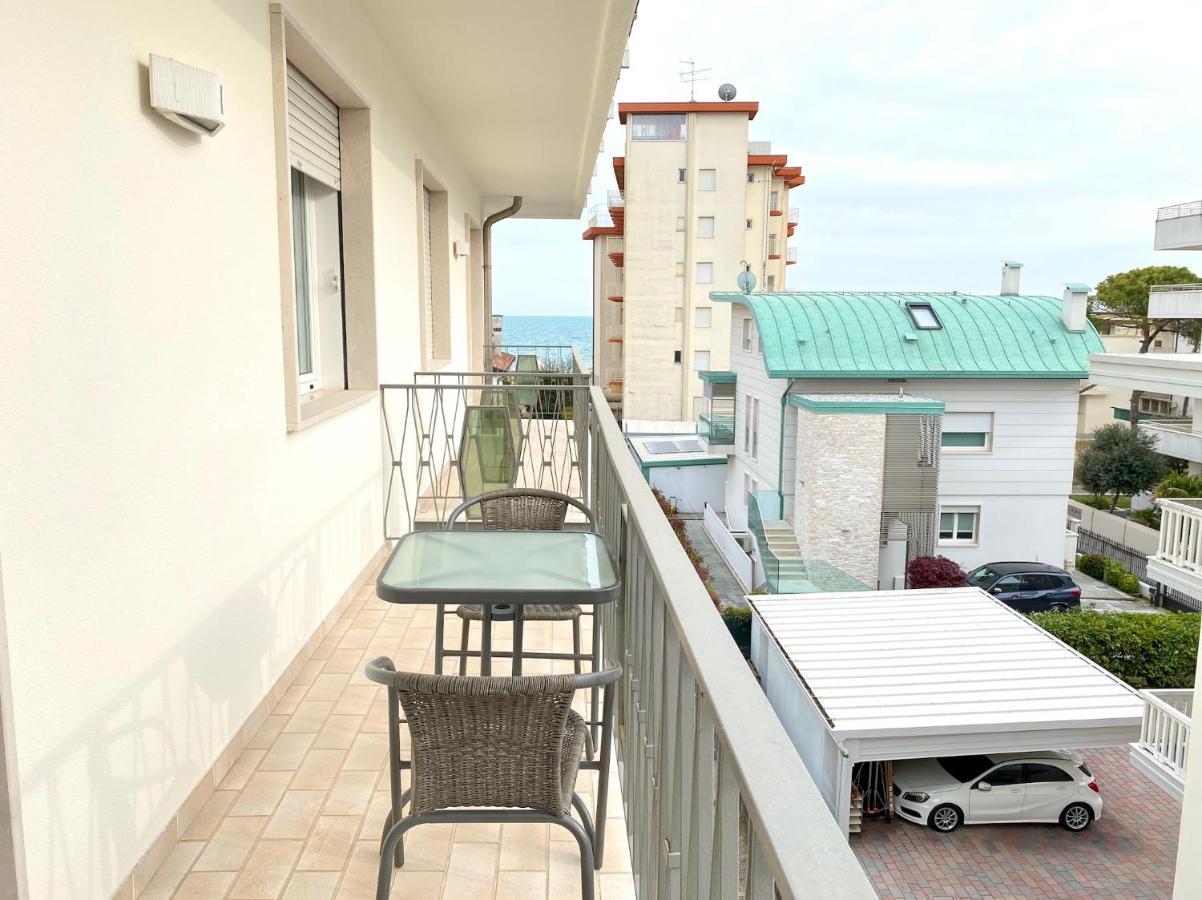 Appartamenti Cristina Carraro Immobiliare - Family Apartments Lido di Jesolo Buitenkant foto