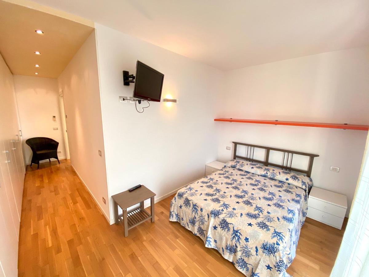 Appartamenti Cristina Carraro Immobiliare - Family Apartments Lido di Jesolo Buitenkant foto