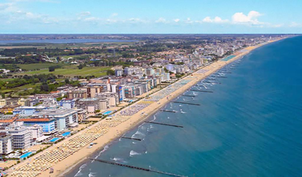 Appartamenti Cristina Carraro Immobiliare - Family Apartments Lido di Jesolo Buitenkant foto