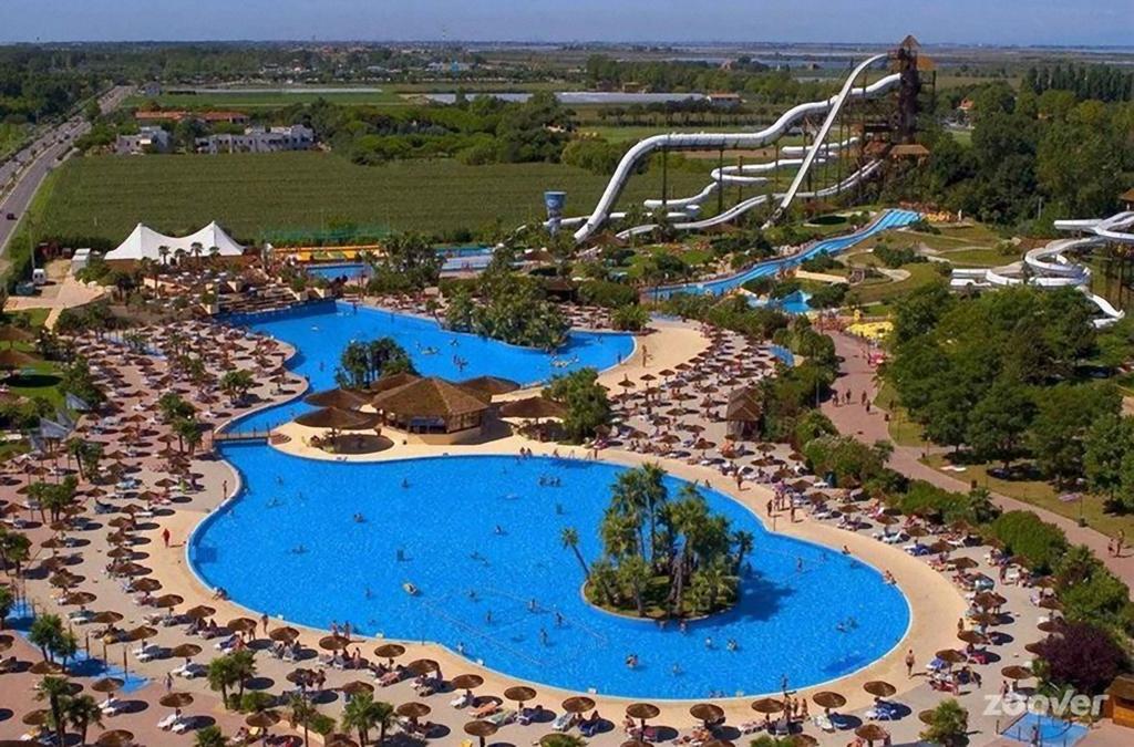 Appartamenti Cristina Carraro Immobiliare - Family Apartments Lido di Jesolo Buitenkant foto